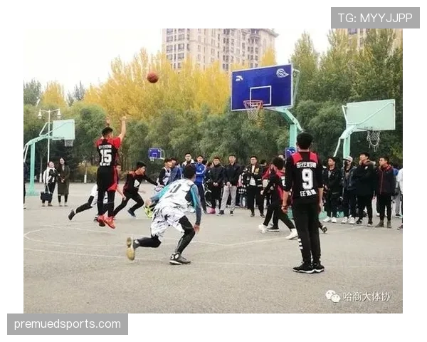 篮球比赛的开场流程详解：从跳球到第一次进攻